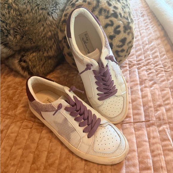 Vintage Havana Shoes - Vintage Havana White and Purple Lace-Up Sneakers